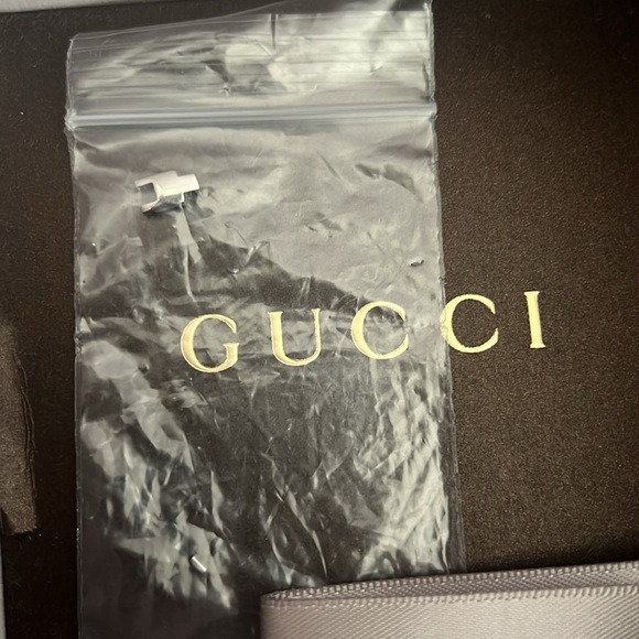 Gucci watch - Picture 4 of 5